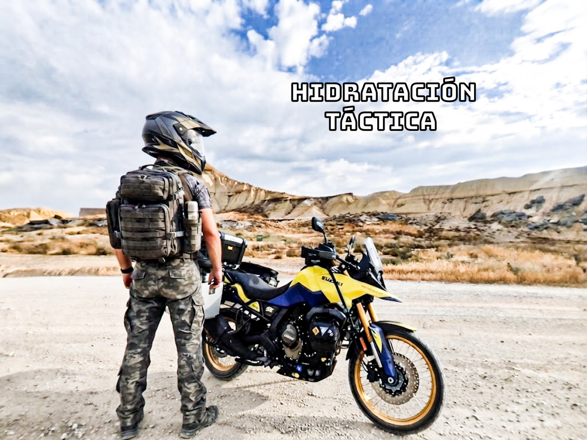 ¿Cómo hidratarte en ruta? Funda MOLLE y termo táctico para tu moto o mochila
