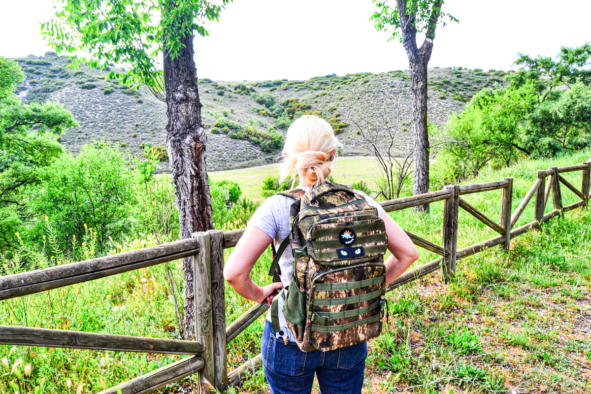 Mochila Táctica Woofh Recon 40L – Woodland Camo Edition